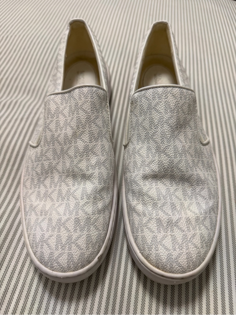 Michael Kors White & Light Gray Logo Slip-On Flats